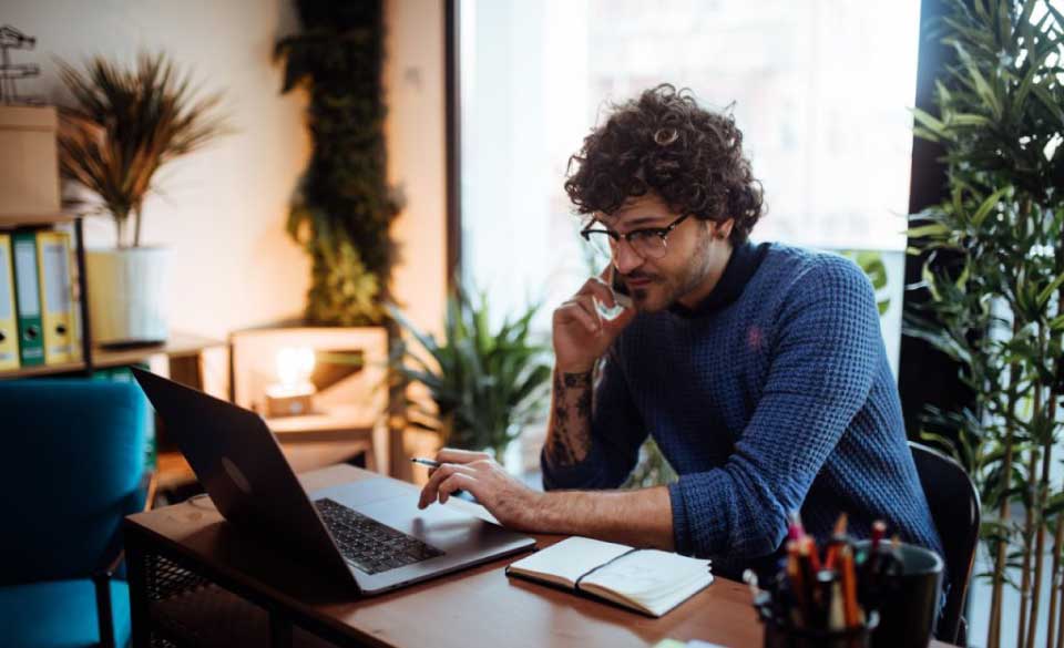 Should You Leave Your Full Time IT Job for Contract Work?